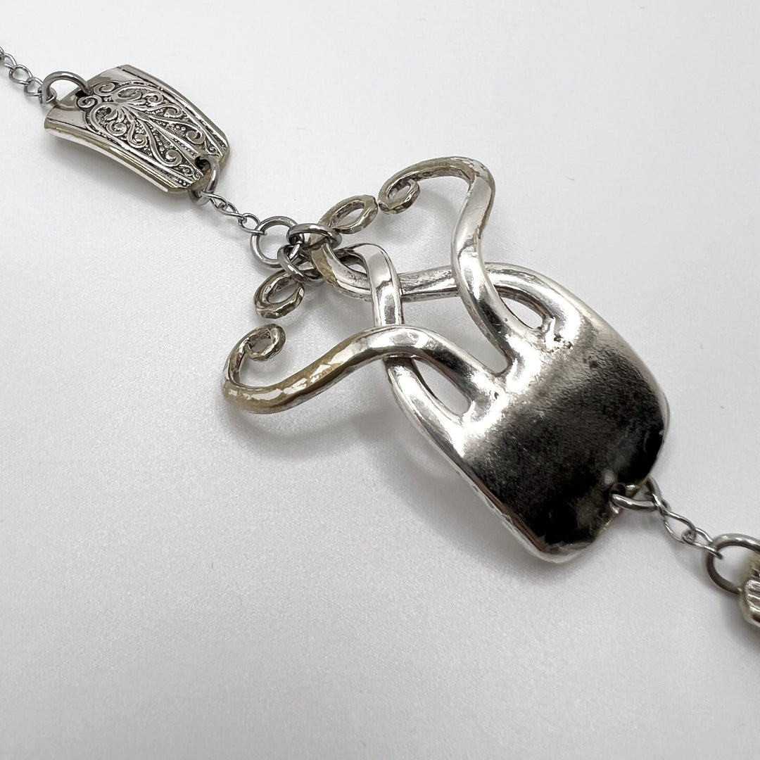 How to put on a fork bracelet or other bracelet
