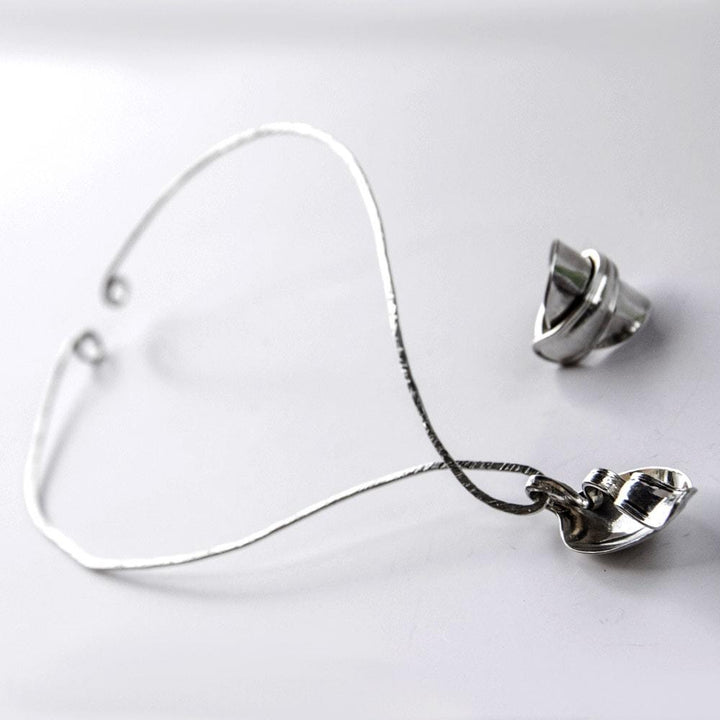 Lustrada Sterling Silver Matching Ring & Pendant with Neckwire Necklace