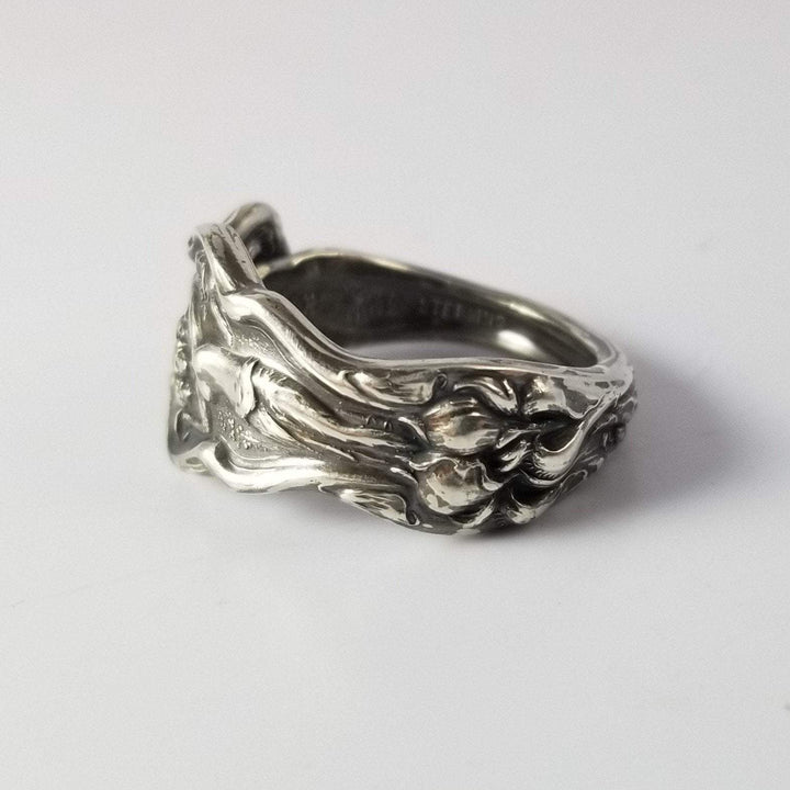 Goddess Nouveau Sterling Silver Classic Band Spoon Ring