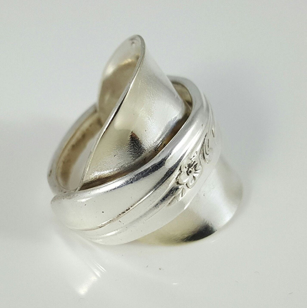 Rose spoon ring]