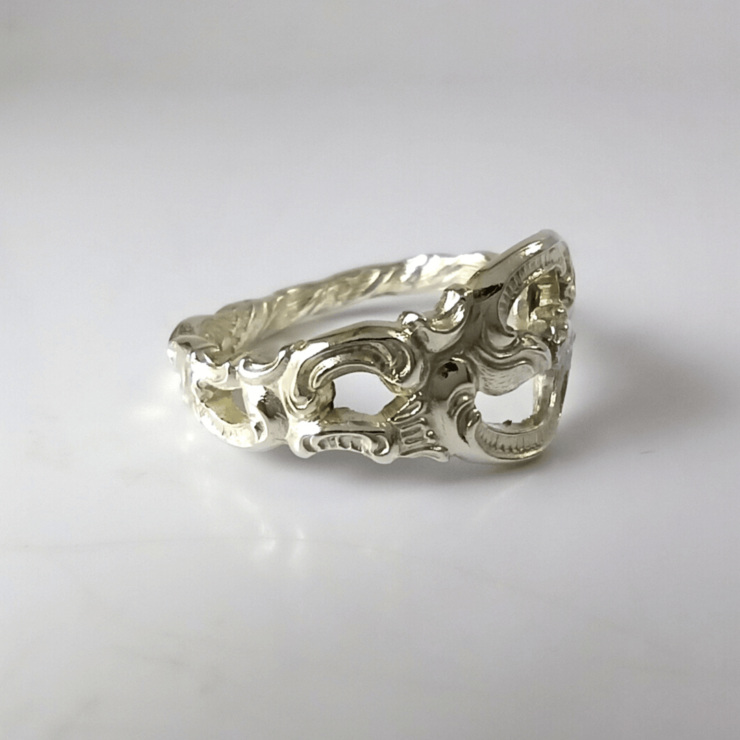 Norway Lace Band-Shape Spoon Ring
